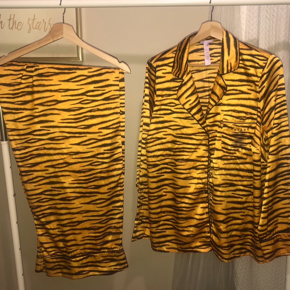 Savage X Fenty pajama set